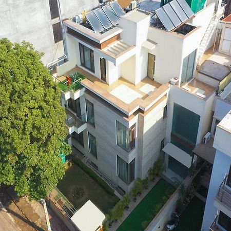 Lime Tree Hotel Sushant Lok Gurgaon Sector 29 Next To Iffco Chowk Metro Екстериор снимка