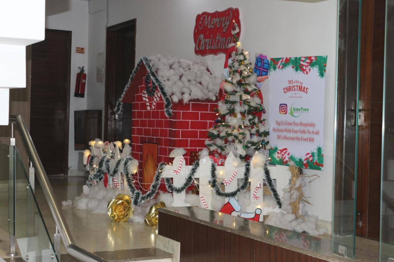 Lime Tree Hotel Sushant Lok Gurgaon Sector 29 Next To Iffco Chowk Metro Екстериор снимка