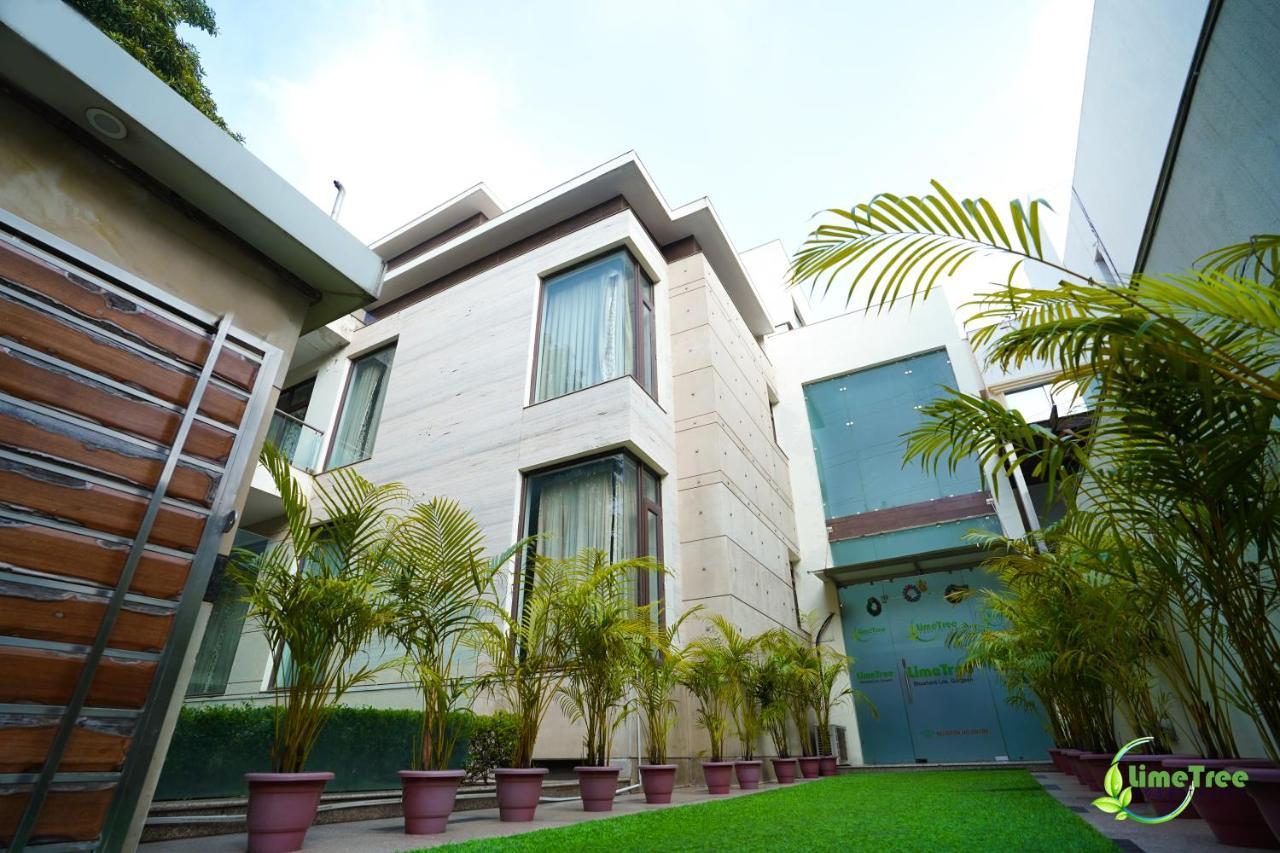 Lime Tree Hotel Sushant Lok Gurgaon Sector 29 Next To Iffco Chowk Metro Екстериор снимка