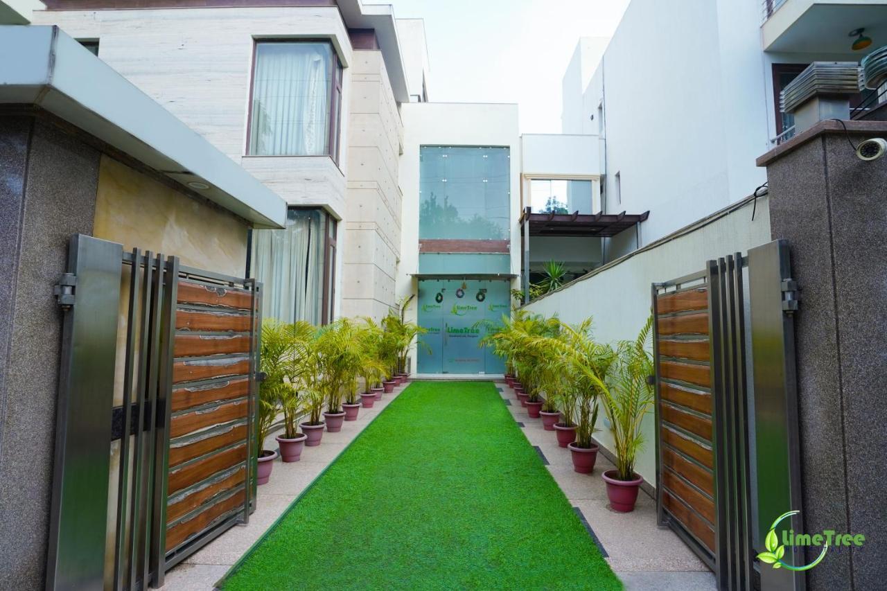 Lime Tree Hotel Sushant Lok Gurgaon Sector 29 Next To Iffco Chowk Metro Екстериор снимка